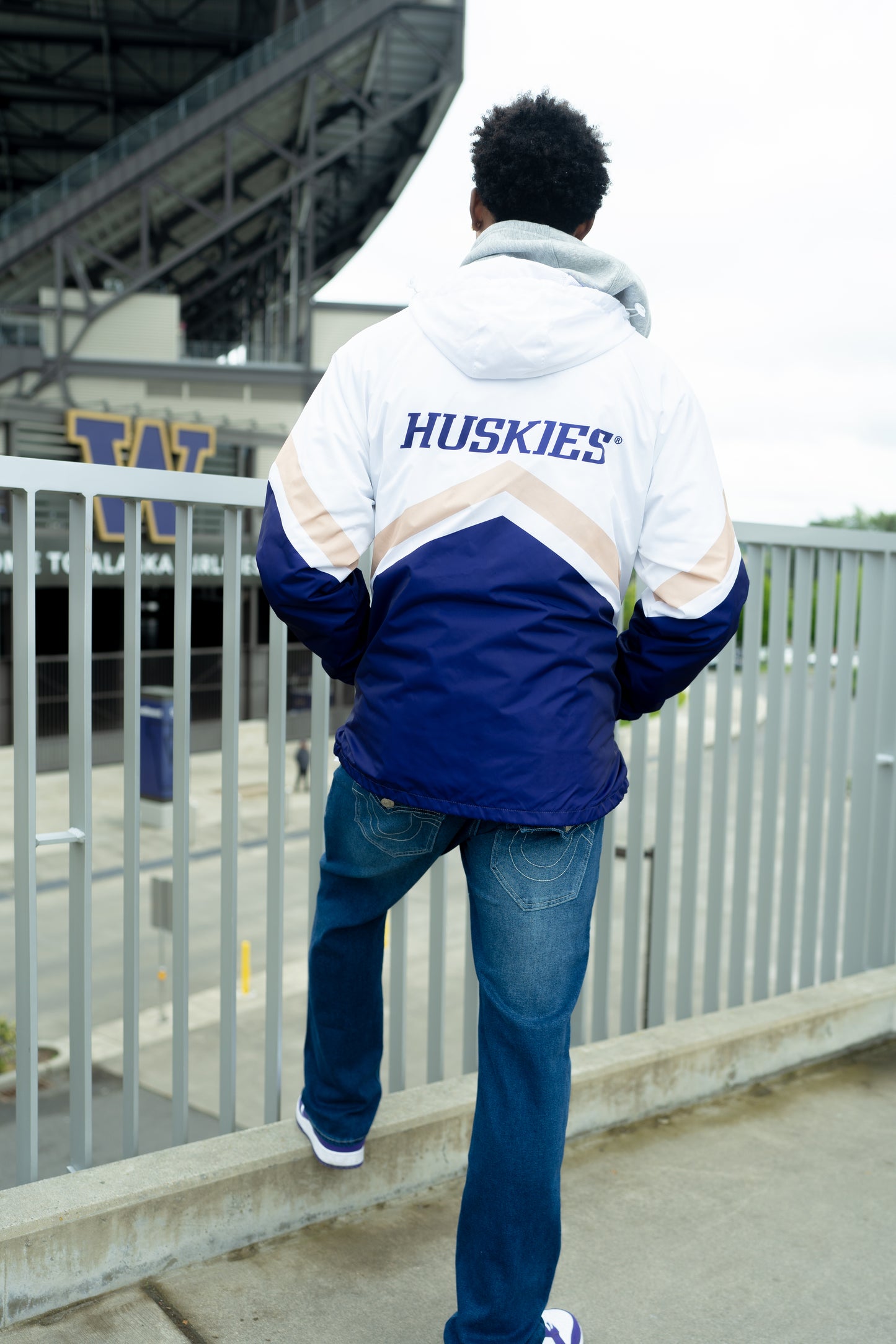 Washington Huskies Full Zip Windbreaker Jacket