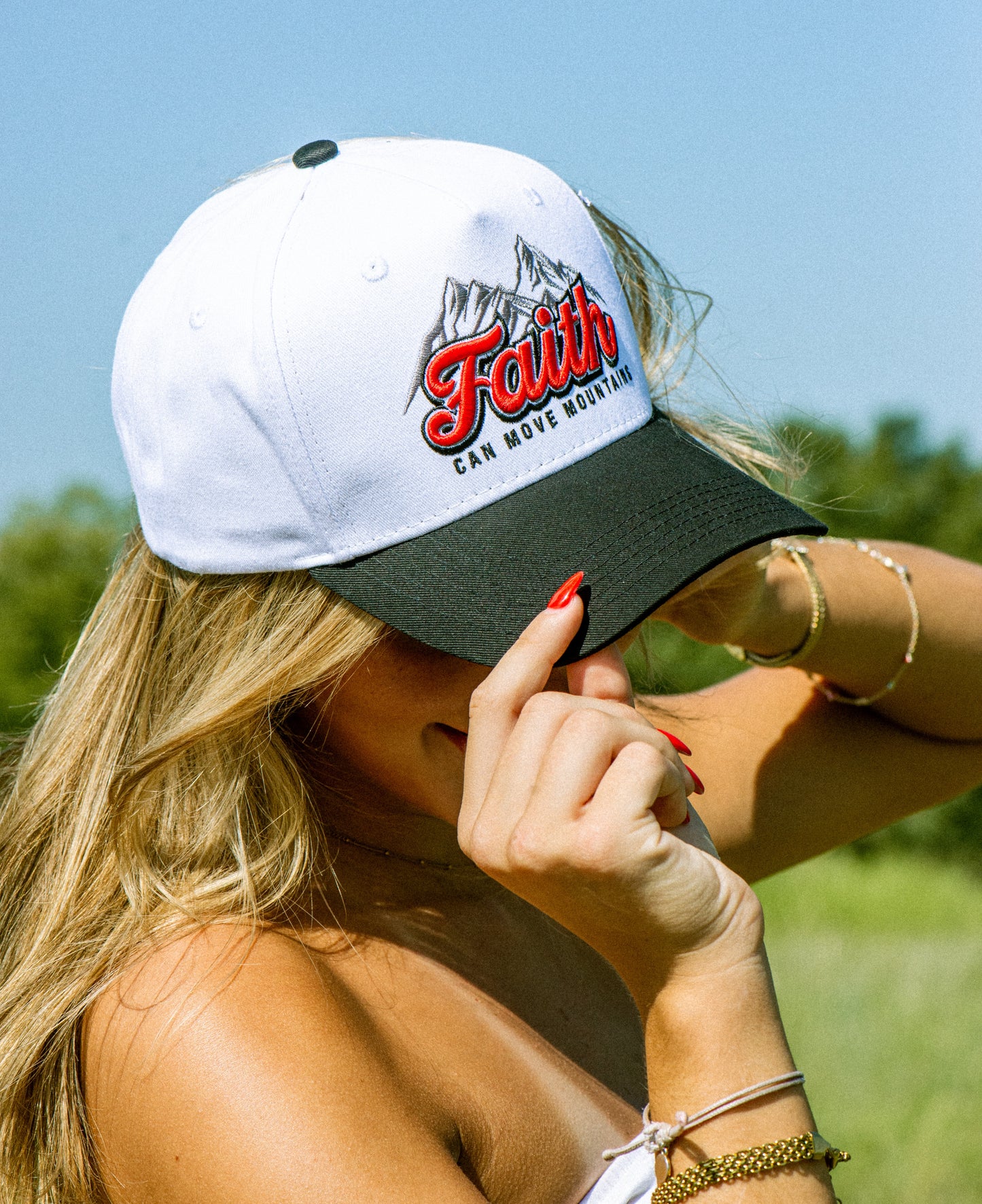 Faith Can Move Mountains Christian Trucker Hat – Matthew 17:20 Faith Snapback Cap